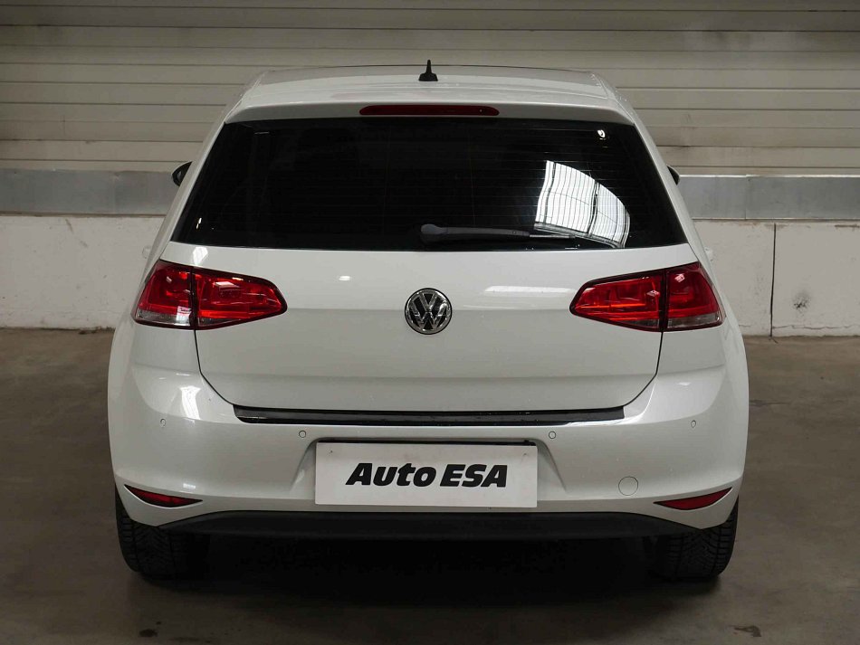 Volkswagen Golf 1.2TSI 