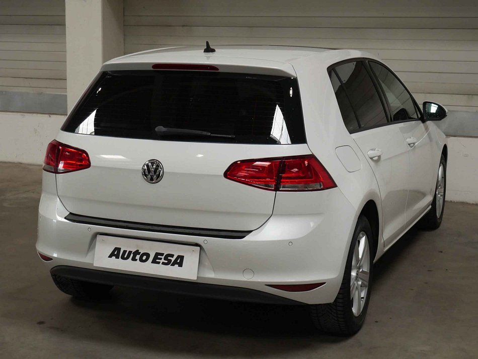 Volkswagen Golf 1.2TSI 