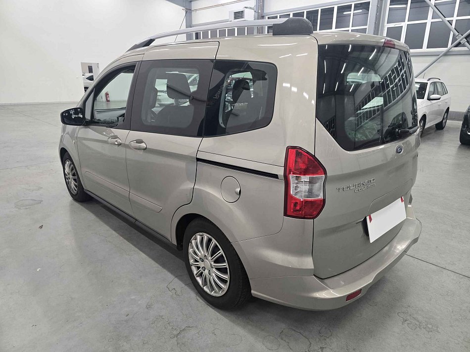 Ford Tourneo Courier 1.0T 