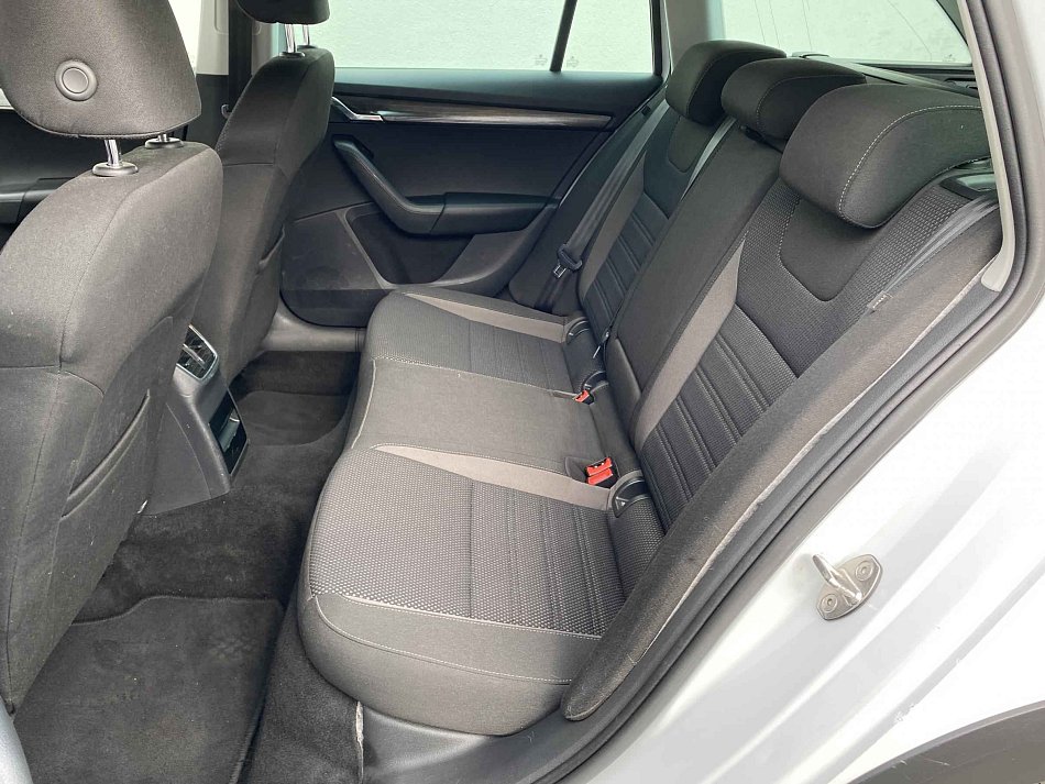 Škoda Octavia III 2.0 TDi Scout 4x4