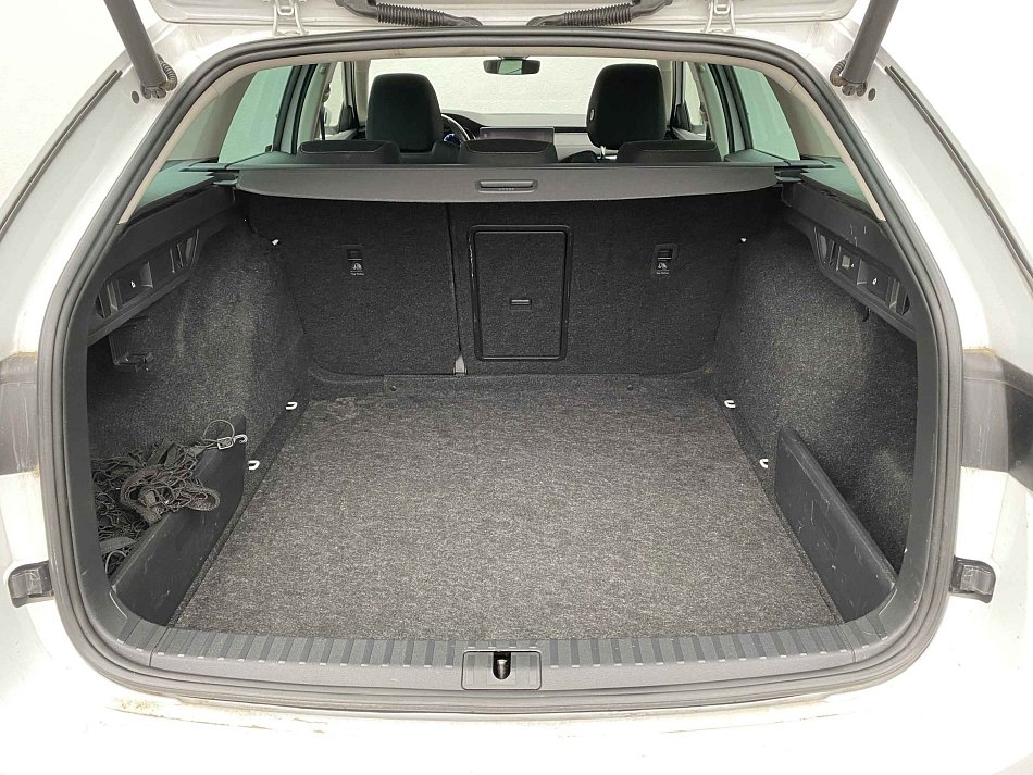 Škoda Octavia IV 2.0 TDi Style