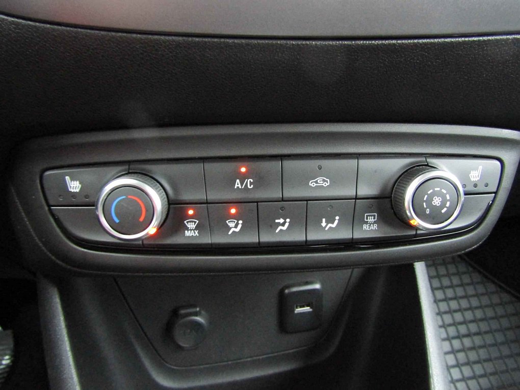 Opel Crossland X 1.2i 