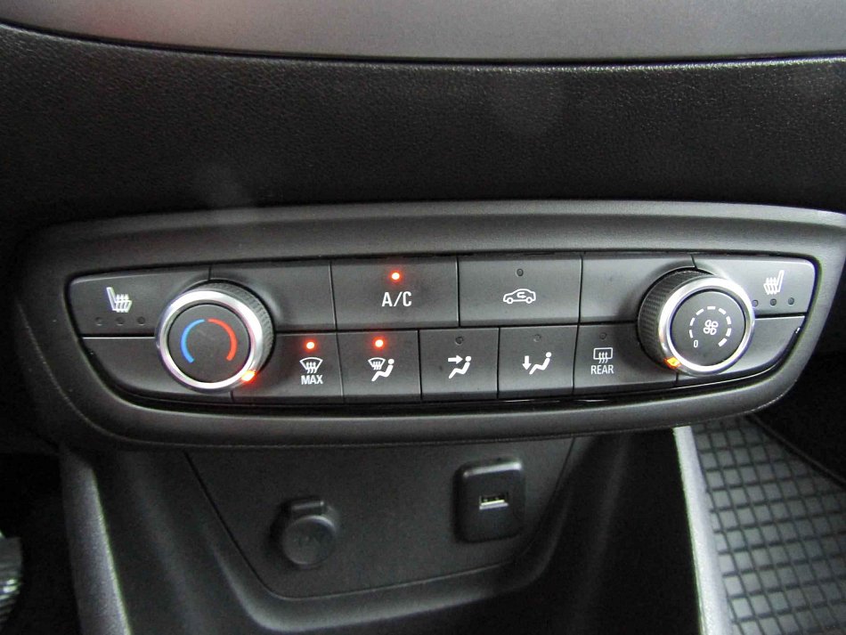 Opel Crossland X 1.2i 