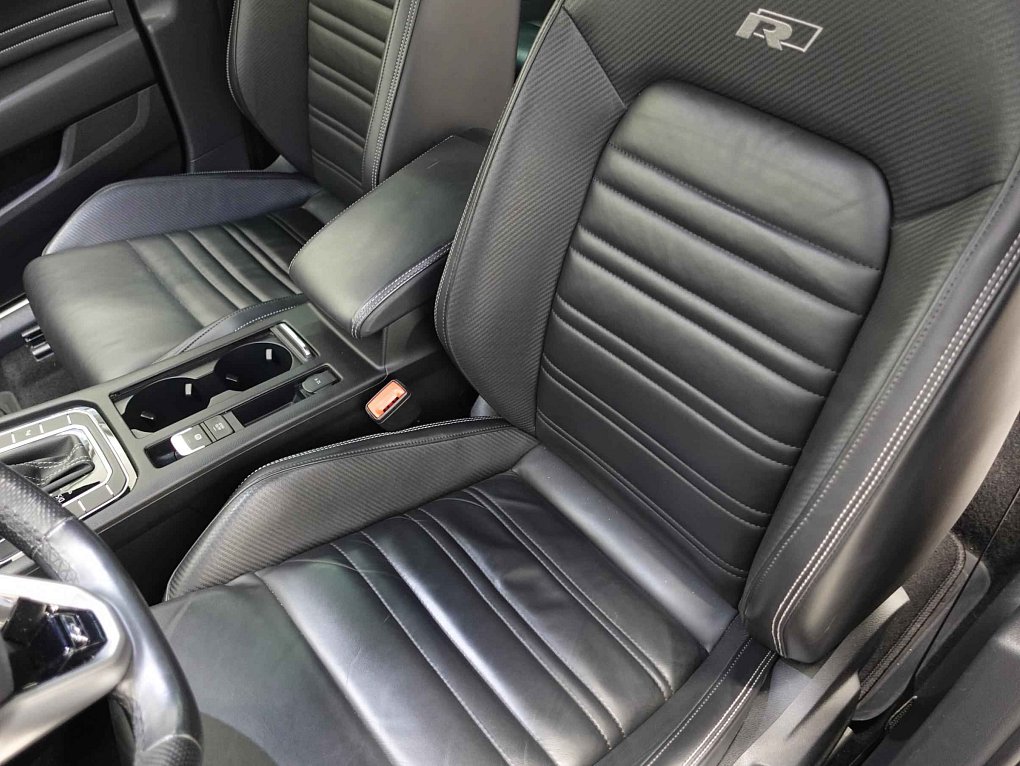 Volkswagen Passat 2.0 TSI R-Line