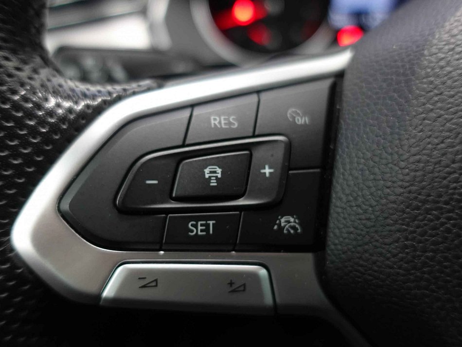 Volkswagen Passat 2.0 TSI R-Line