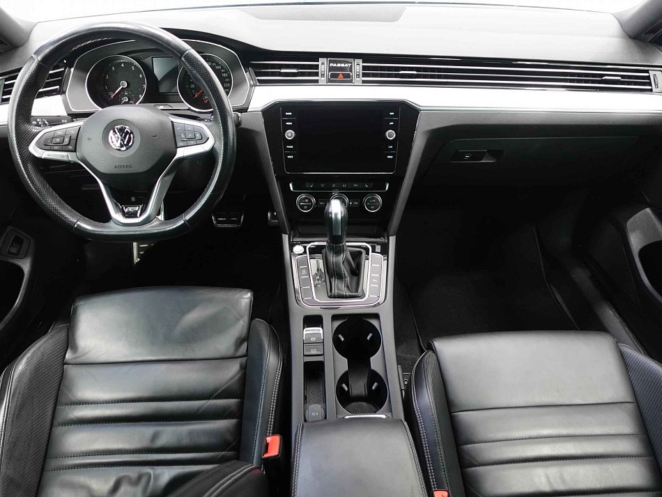 Volkswagen Passat 2.0 TSI R-Line