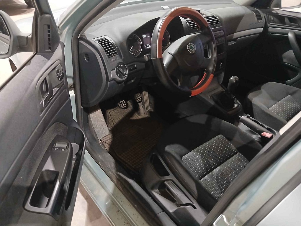 Škoda Octavia II 1.6TDi 