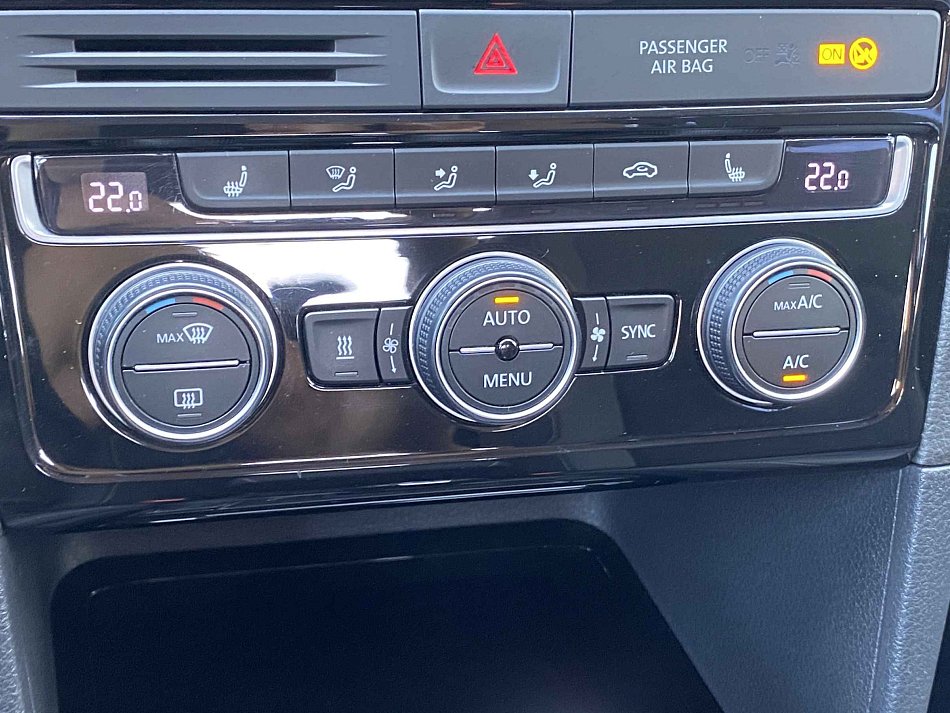 Volkswagen Sportsvan 2.0 TDi Highline