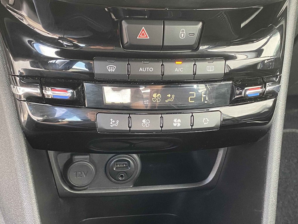 Peugeot 208 1.2PT Allure