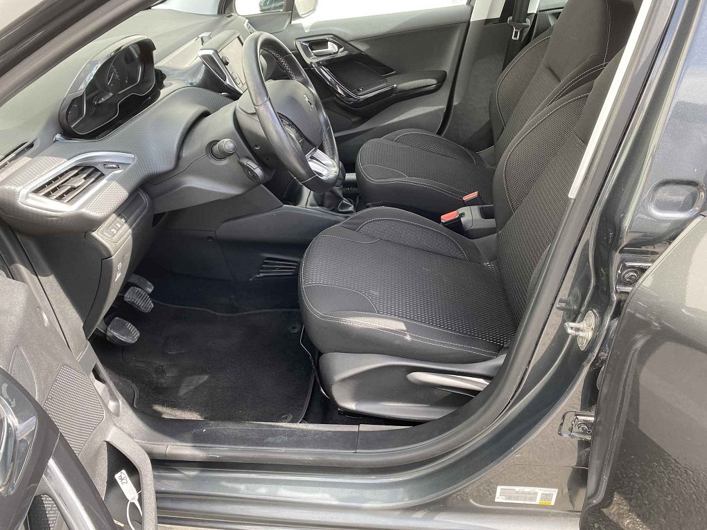 Peugeot 208 1.2PT Allure