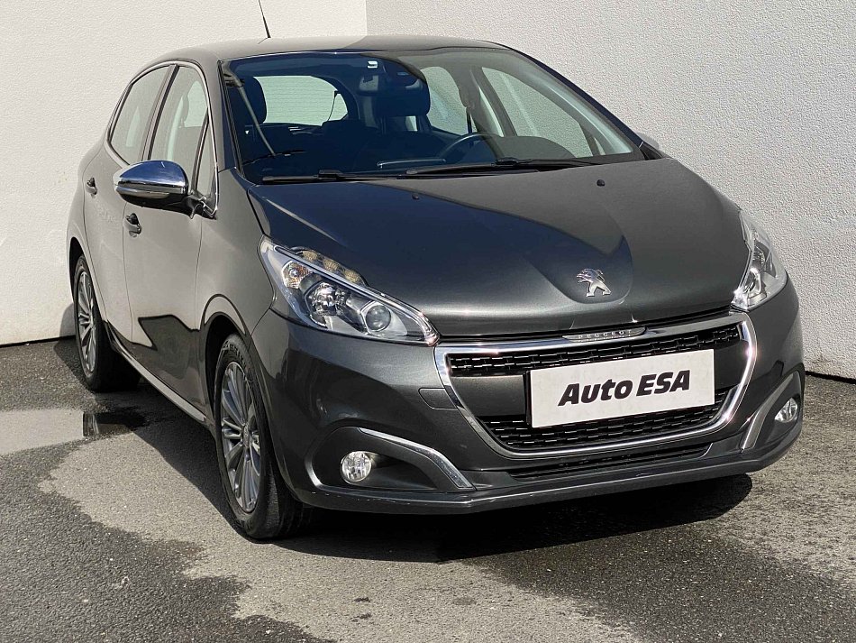 Peugeot 208 1.2PT Allure