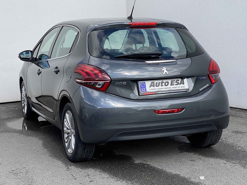 Peugeot 208 1.2PT Allure