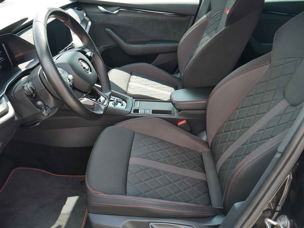 Škoda Octavia IV 2.0TDi RS 4x4