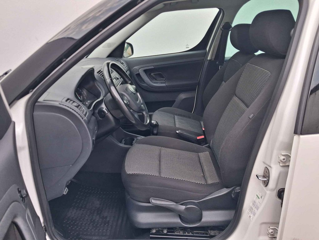 Škoda Roomster 1.2 TSi Scout