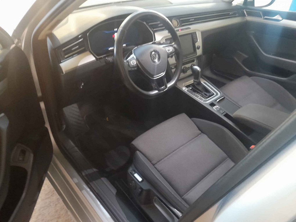 Volkswagen Passat 2.0 TDi 