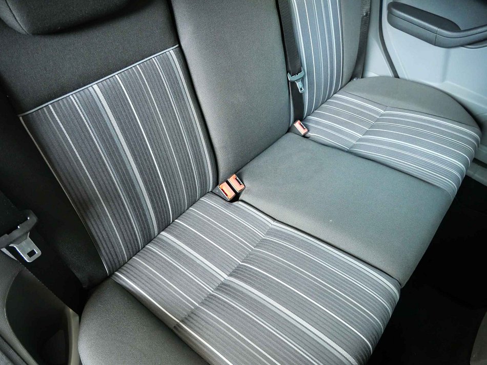 Ford Focus 1.4i 