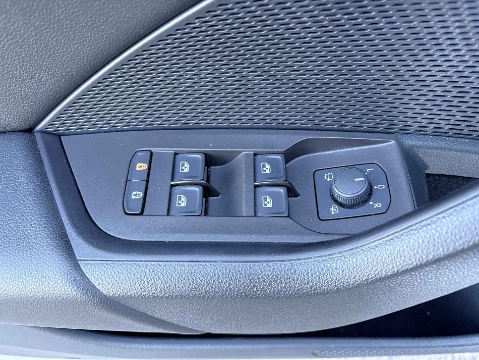 Škoda Octavia IV 1.5 TSi Style