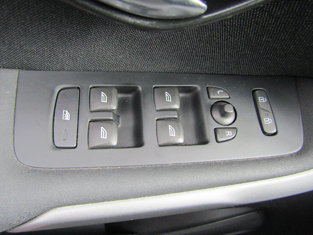 Volvo V40 2.0D 