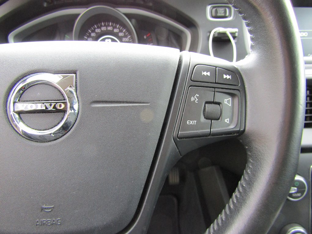 Volvo V40 2.0D 