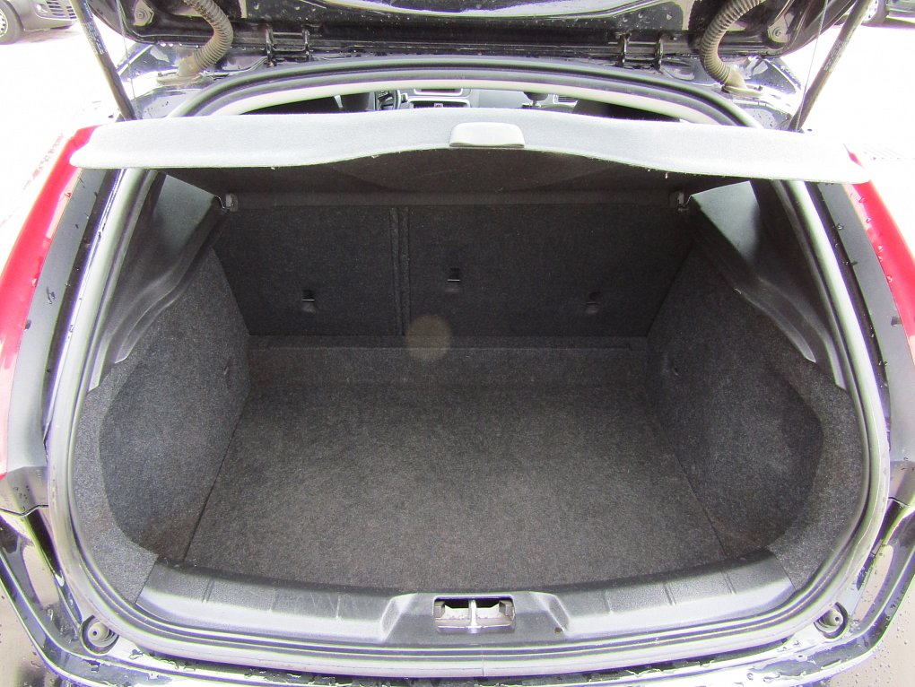 Volvo V40 2.0D 