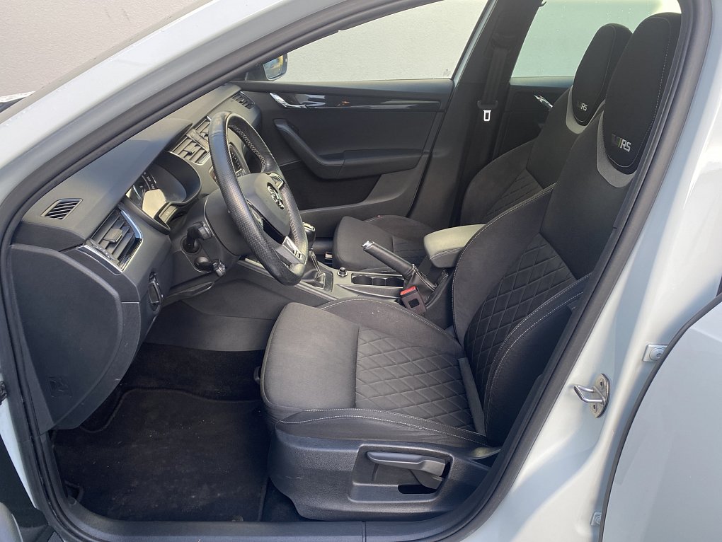 Škoda Octavia III 2.0TDi RS