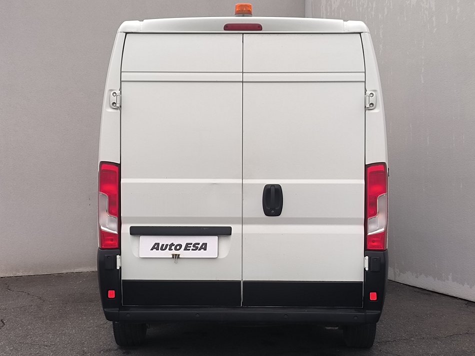 Citroën Jumper 2.2HDi  L2H2 6míst