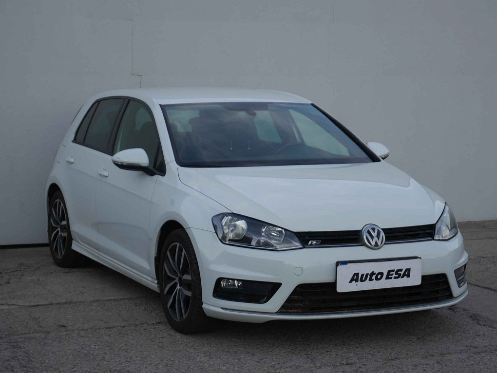 Volkswagen Golf 1.2TSI R-Line VII