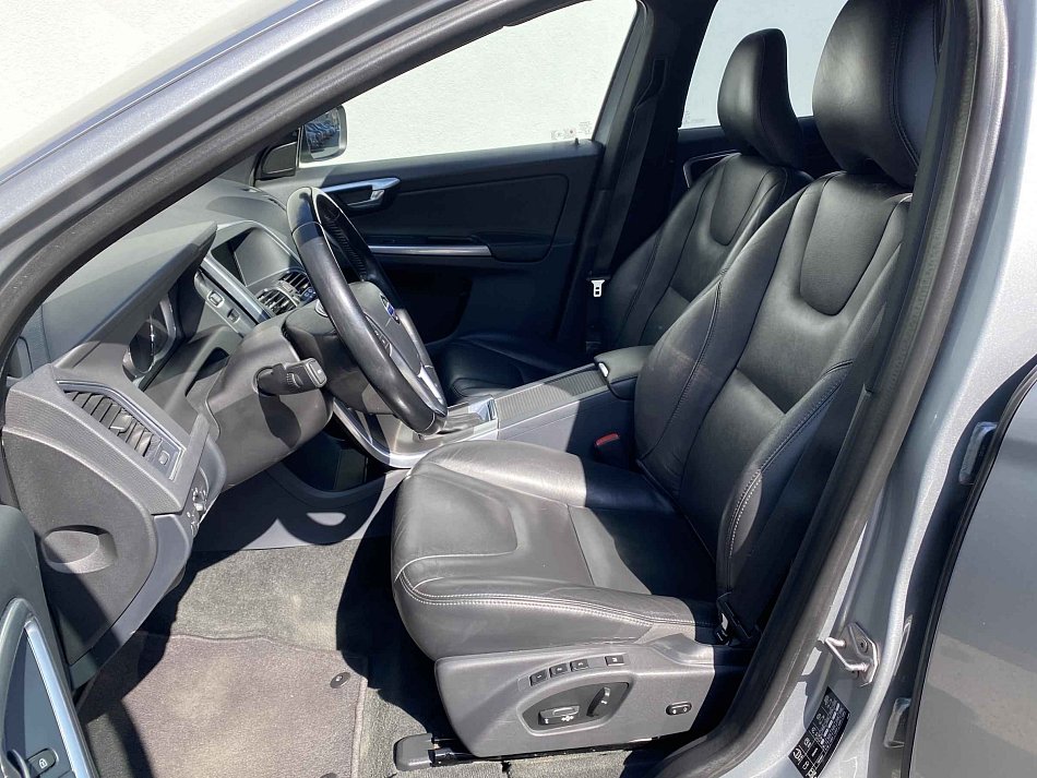 Volvo XC60 2.4 D5  4x4