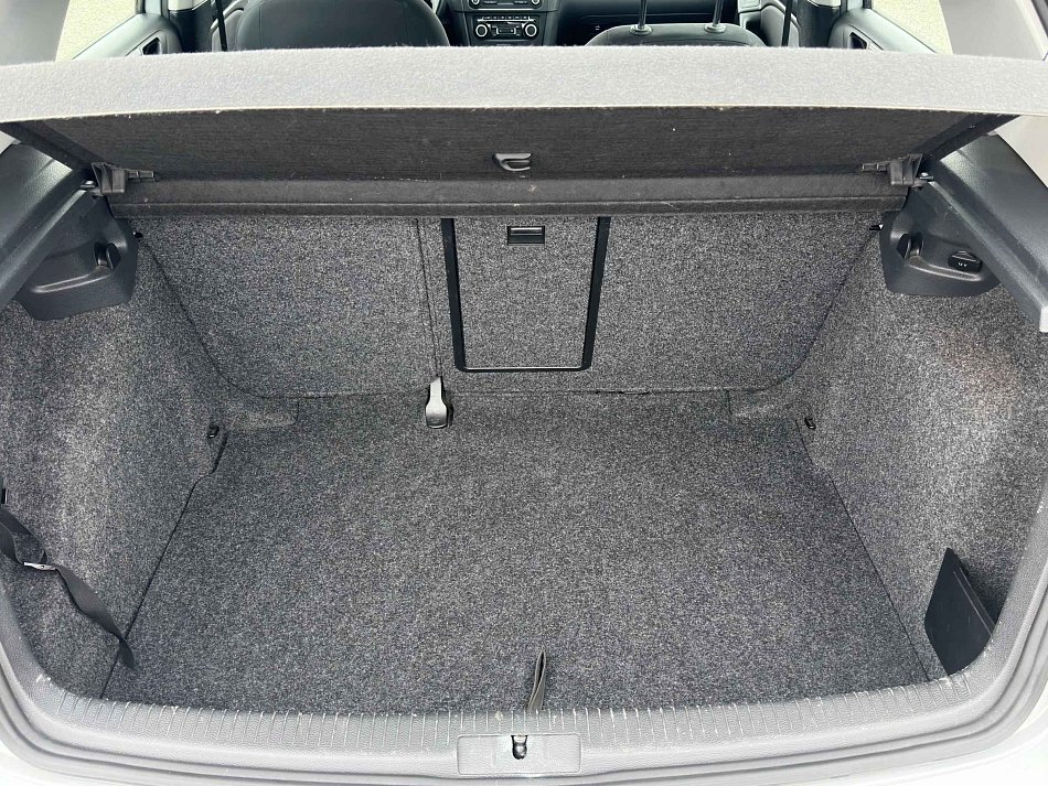 Volkswagen Golf 1.2TSI 