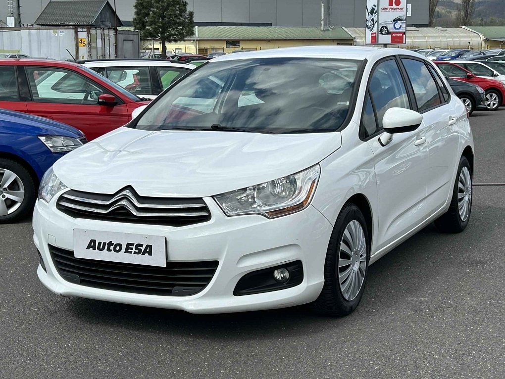 Citroën C4 1.4i 