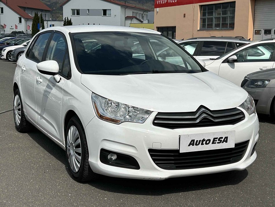 Citroën C4 1.4i 