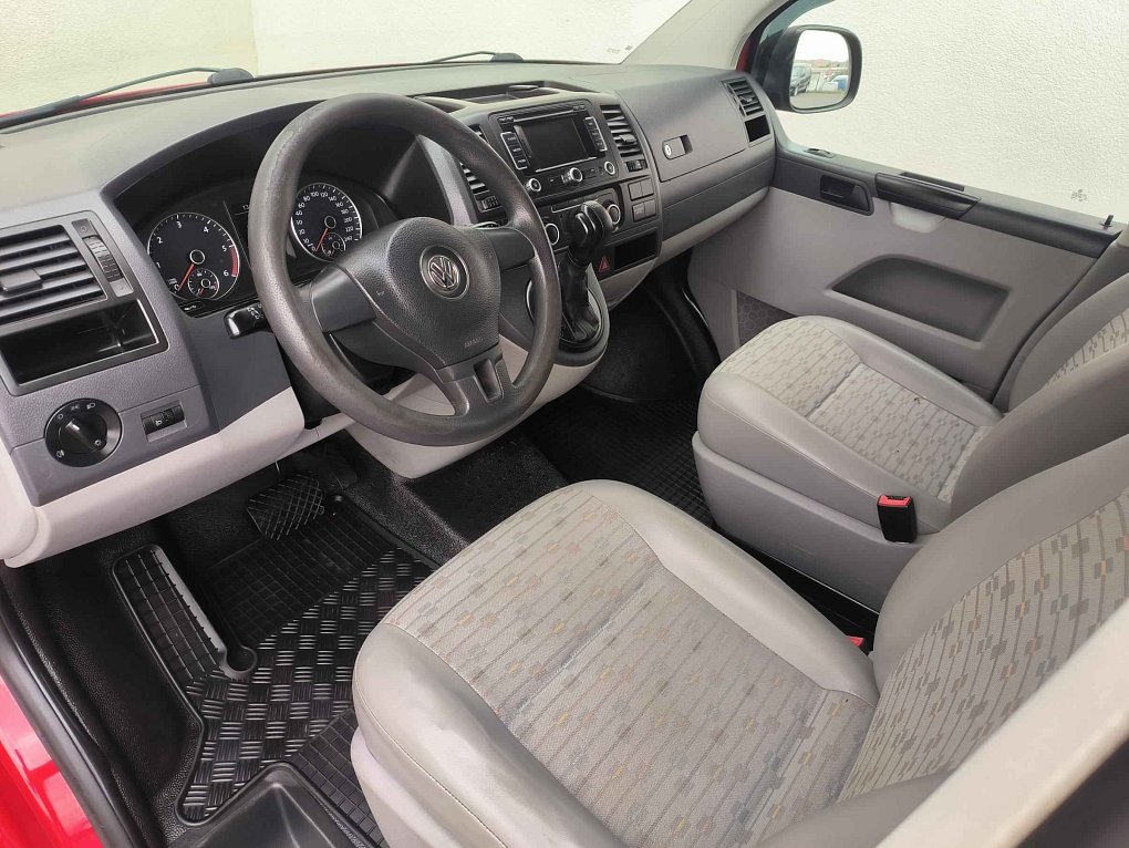 Volkswagen Transporter 2.0TDi  L2H2