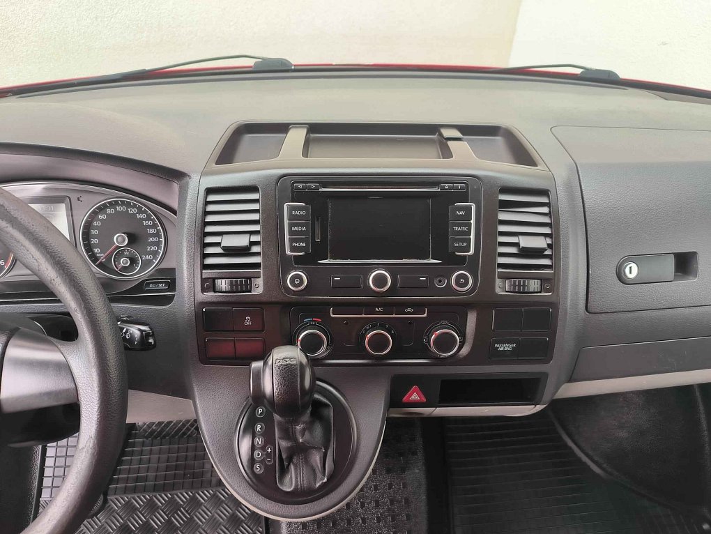 Volkswagen Transporter 2.0TDi  L2H2