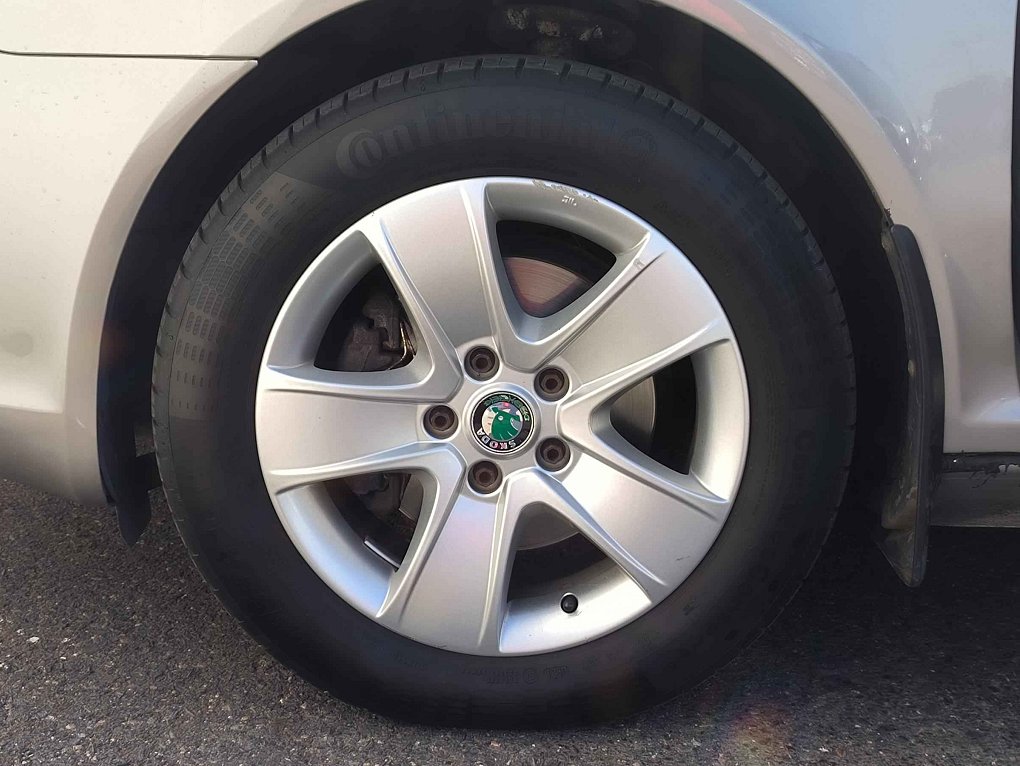 Škoda Octavia II 2.0 TDi Active