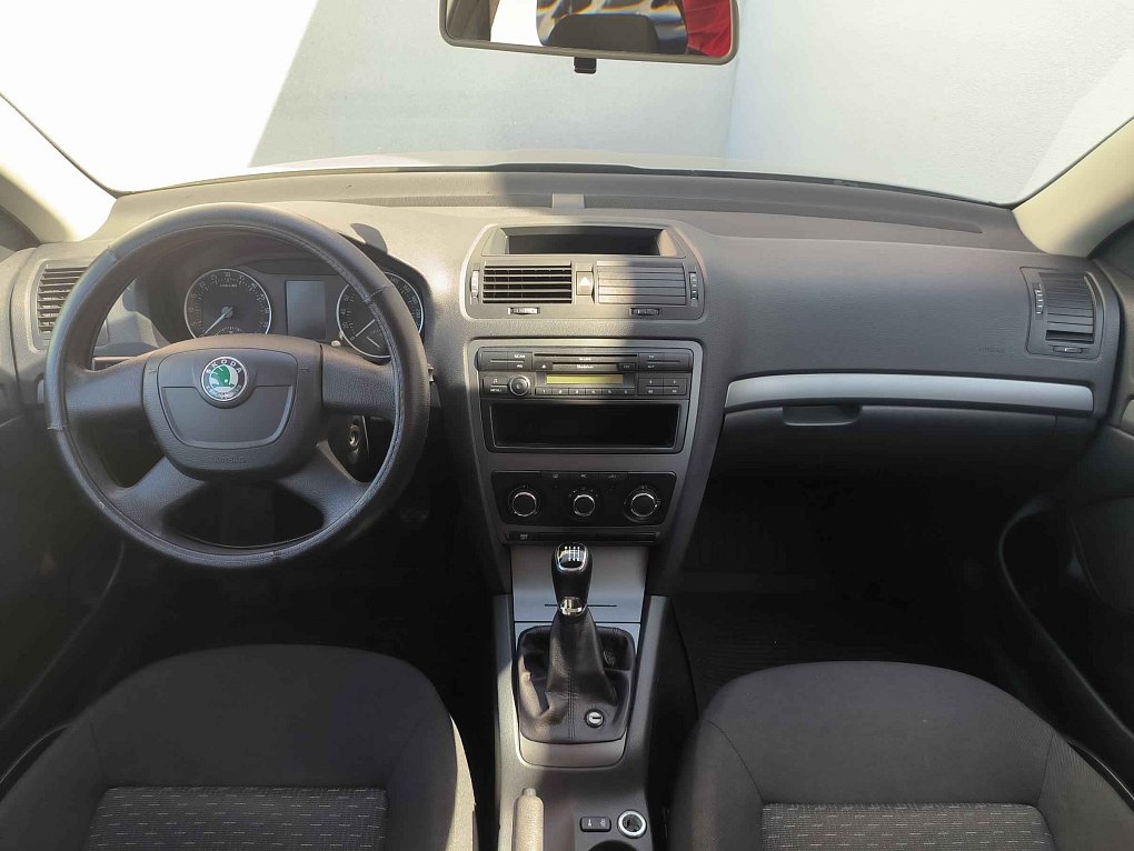 Škoda Octavia II 2.0 TDi Active