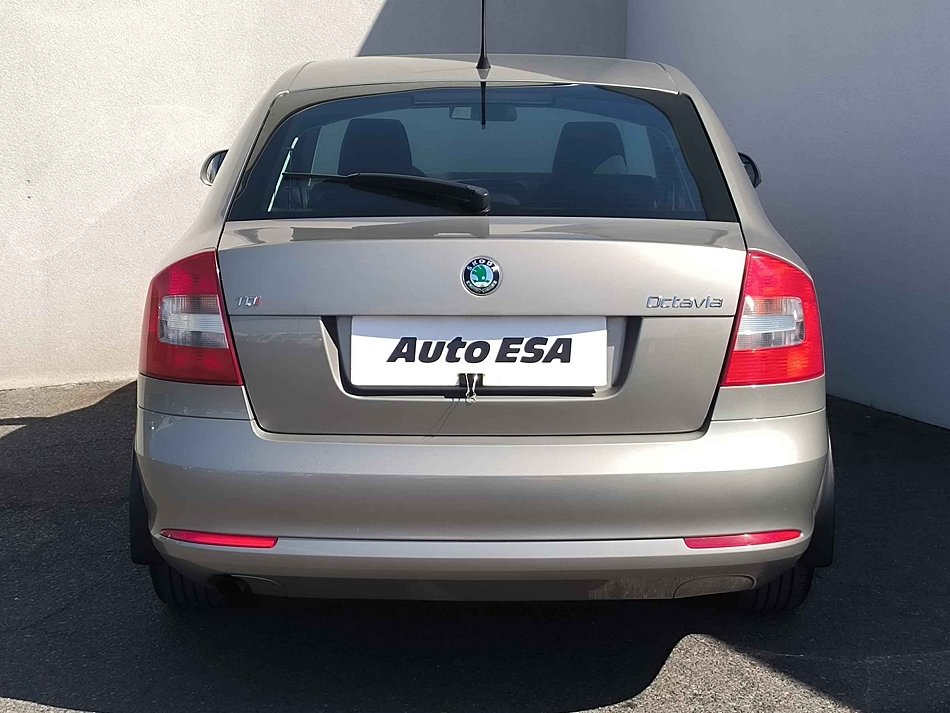 Škoda Octavia II 2.0 TDi Active