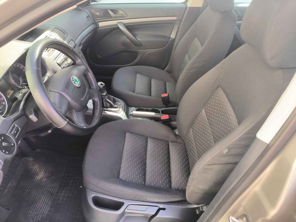 Škoda Octavia II 2.0 TDi Active