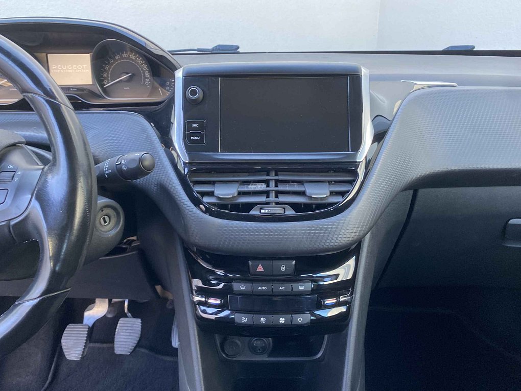 Peugeot 208 1.2PT Allure
