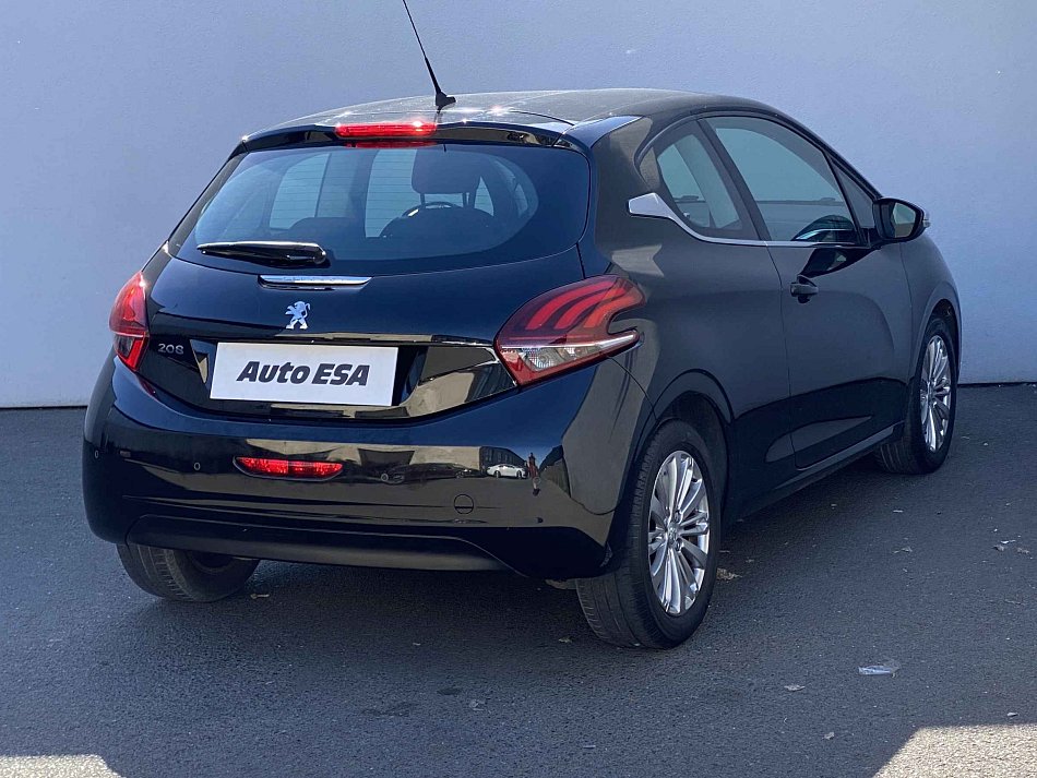 Peugeot 208 1.2PT Allure