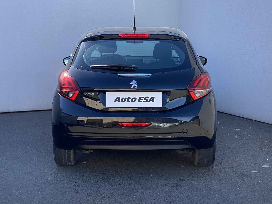 Peugeot 208 1.2PT Allure