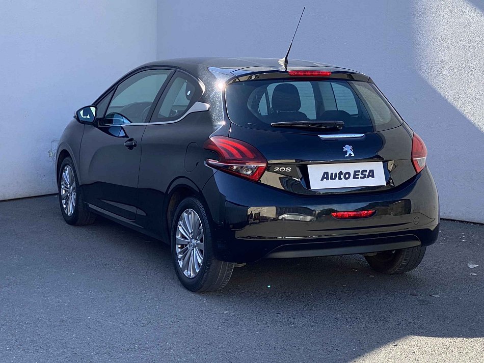 Peugeot 208 1.2PT Allure