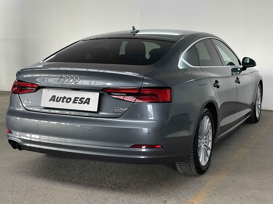 Audi A5 2.0TDi  Quattro