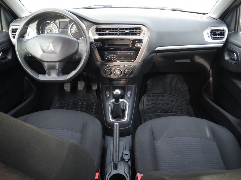 Peugeot 301 1.6 VTi Allure