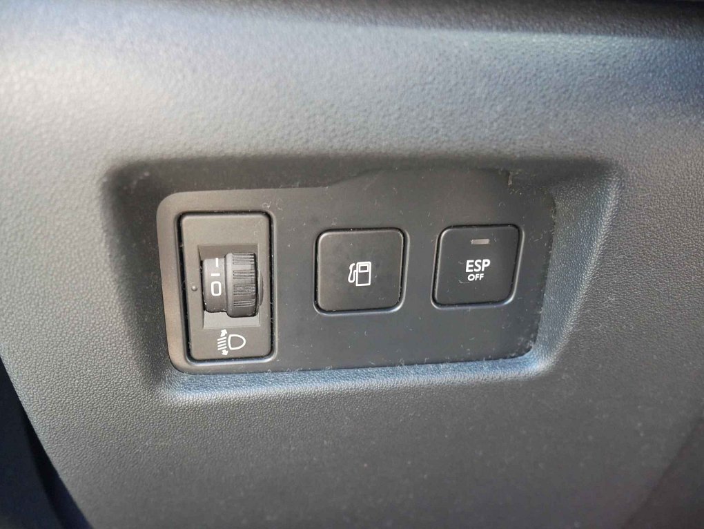 Citroën C4 1.4i 