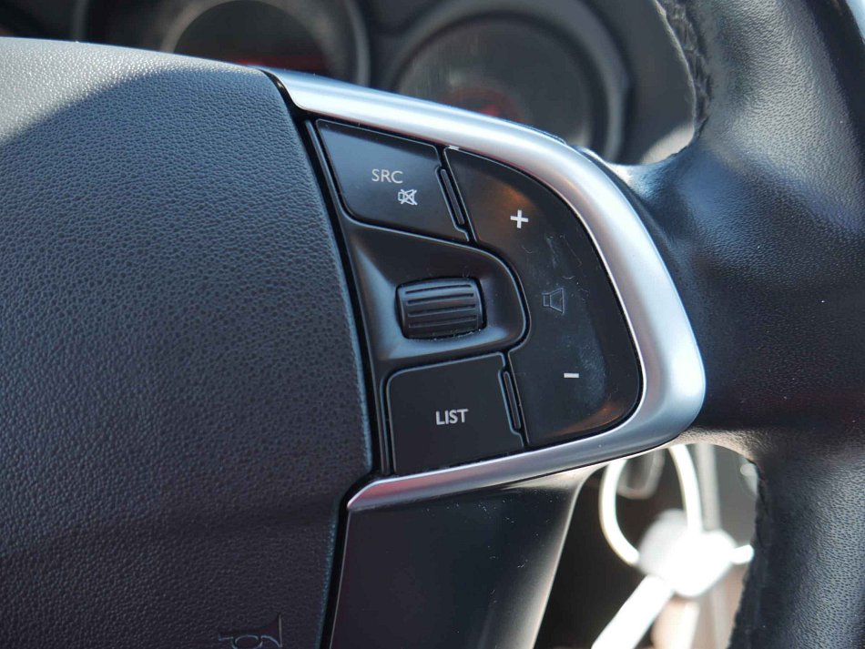 Citroën C4 1.4i 