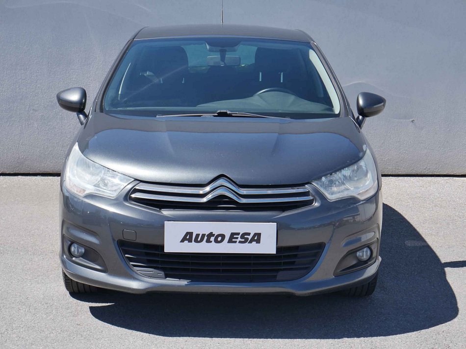 Citroën C4 1.4i 