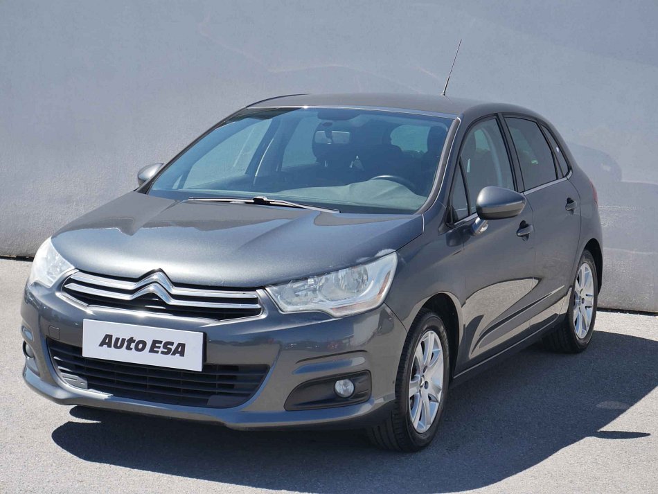 Citroën C4 1.4i 