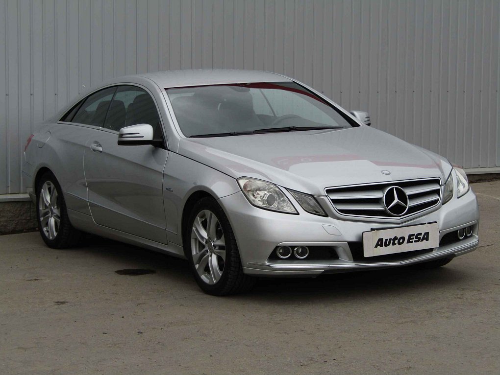 Mercedes-Benz Třída E 1.8 CGi  E 250 CGi