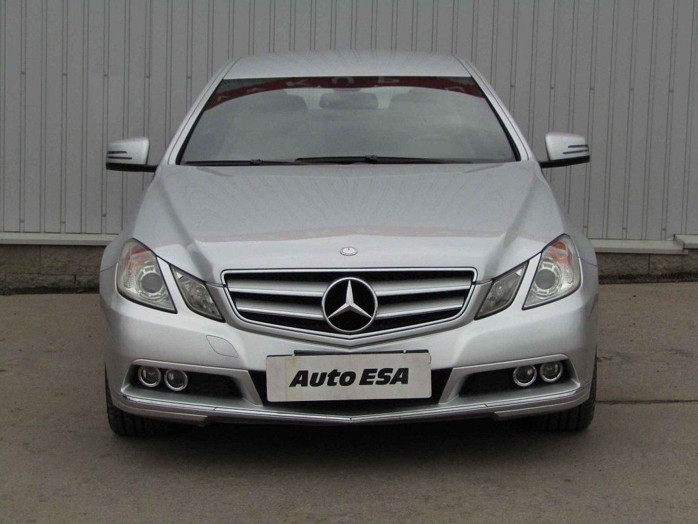 Mercedes-Benz Třída E 1.8 CGi  E 250 CGi