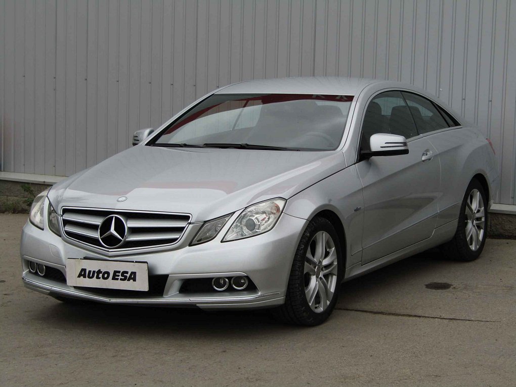 Mercedes-Benz Třída E 1.8 CGi  E 250 CGi
